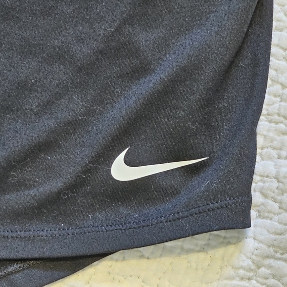 Nike Training Black Tank Top - Picture 7 of 9